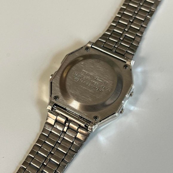 Y2K 2000s vintage retro casio like style silver waterproof stainless steel watch - Picture 6 of 6